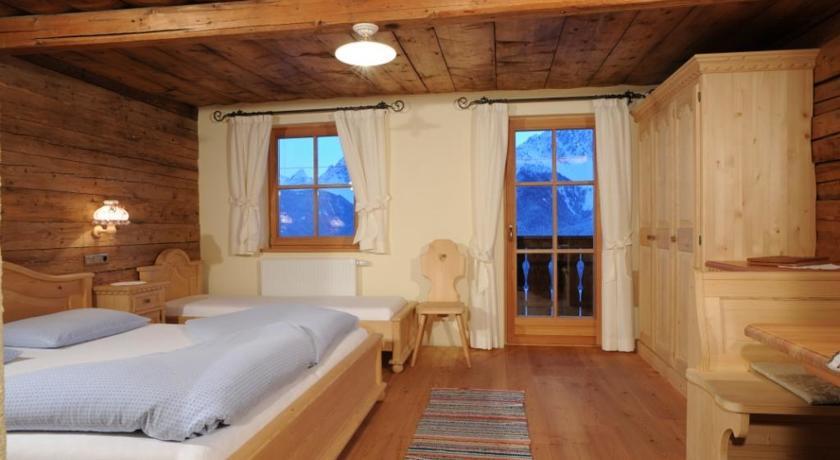 Glinzhof Mountain Natur Resort Agriturismo سان كانديدو الغرفة الصورة